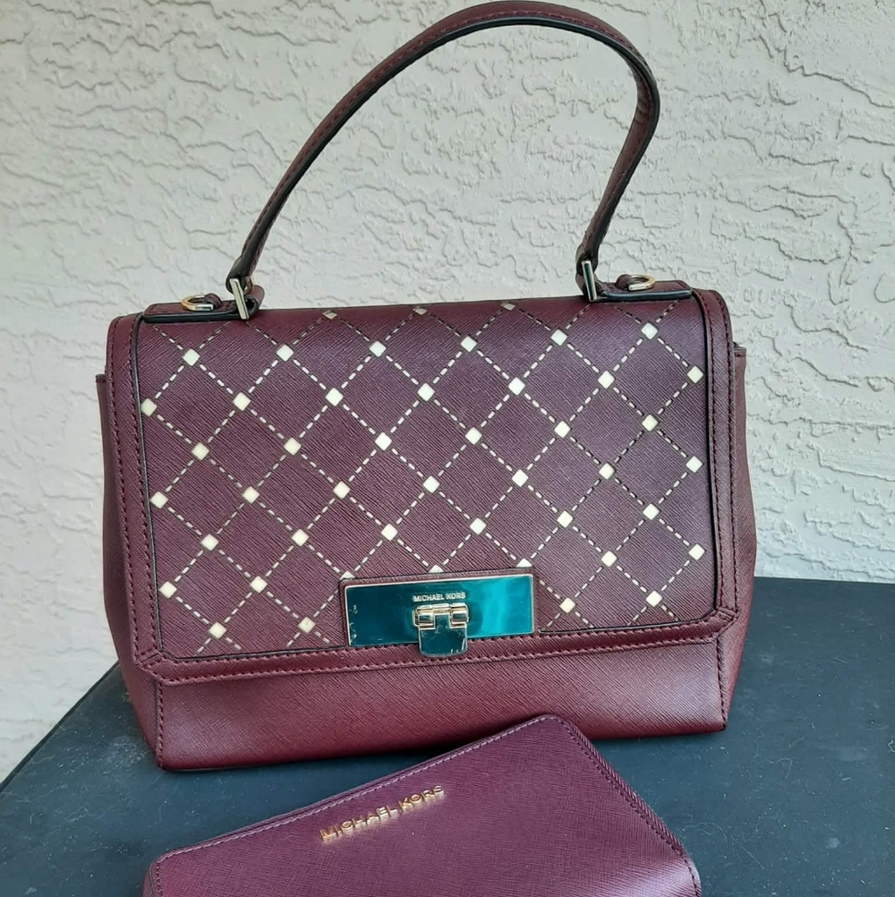 MICHAEL KORS "Callie" Small Satchel & Wallet 2 Pc Set - Picture 3 of 14
